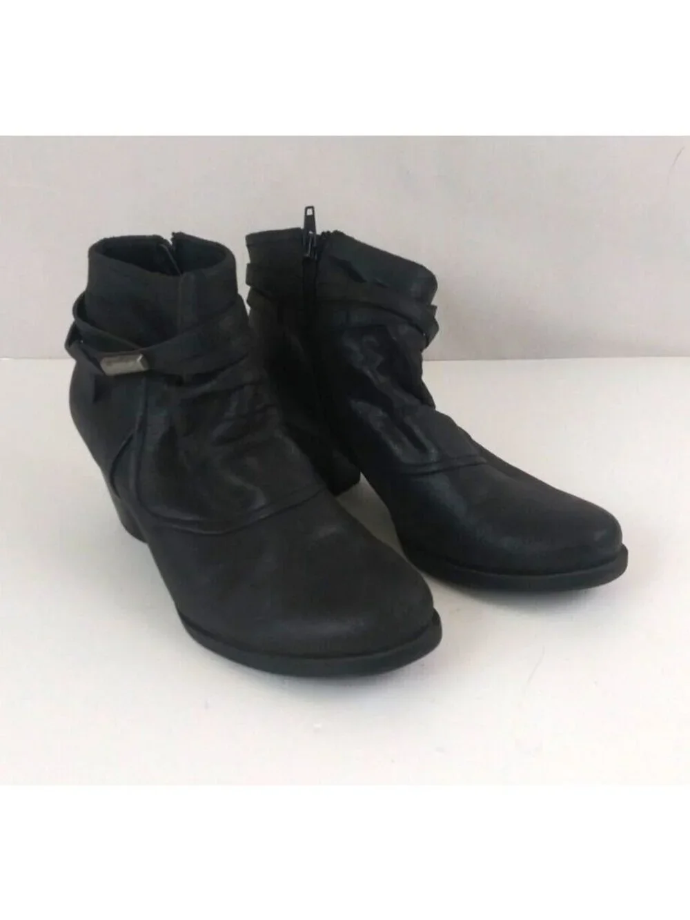 Baretraps Rhapsody Women's Faux Leather Black Ankle Boots Size 6.5M